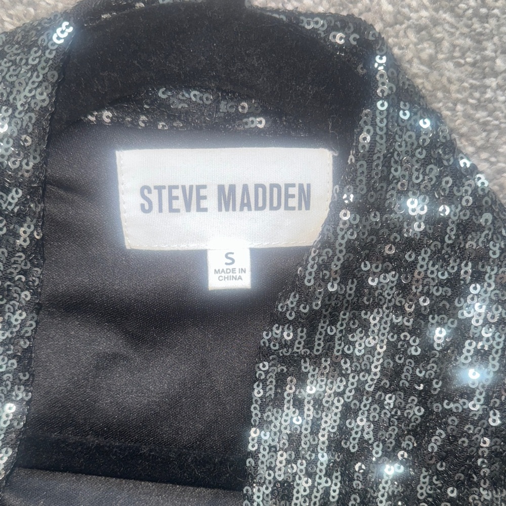Steve Madden Shimmering Silver Sequin Blazer - Picture 2 of 2